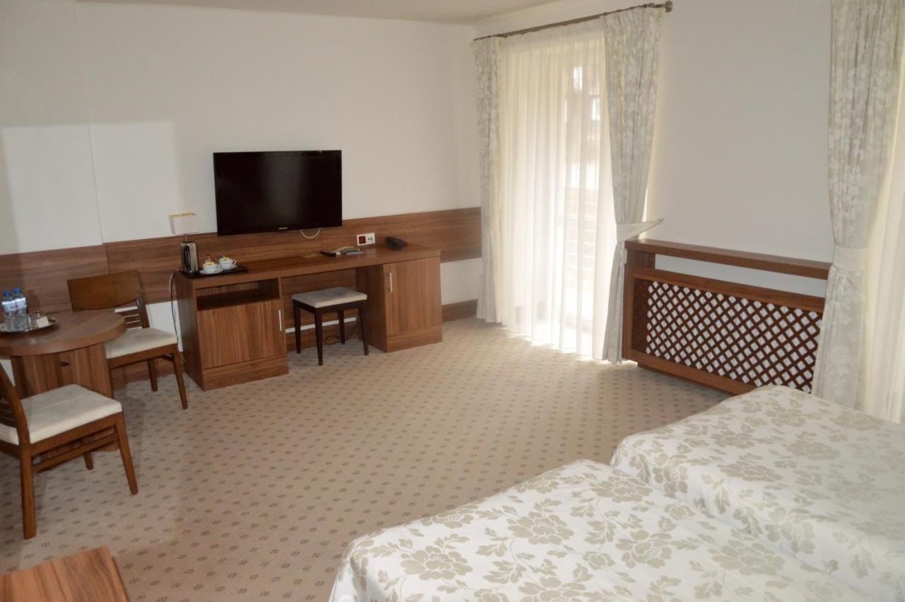 Hotel Termy Palacowe Nałęczów 외부 사진