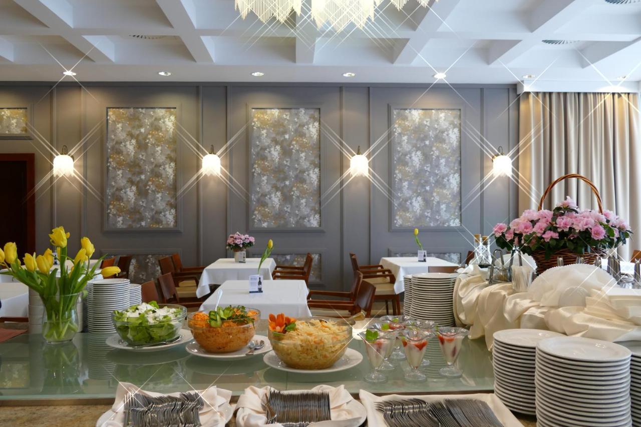 Hotel Termy Palacowe Nałęczów 외부 사진