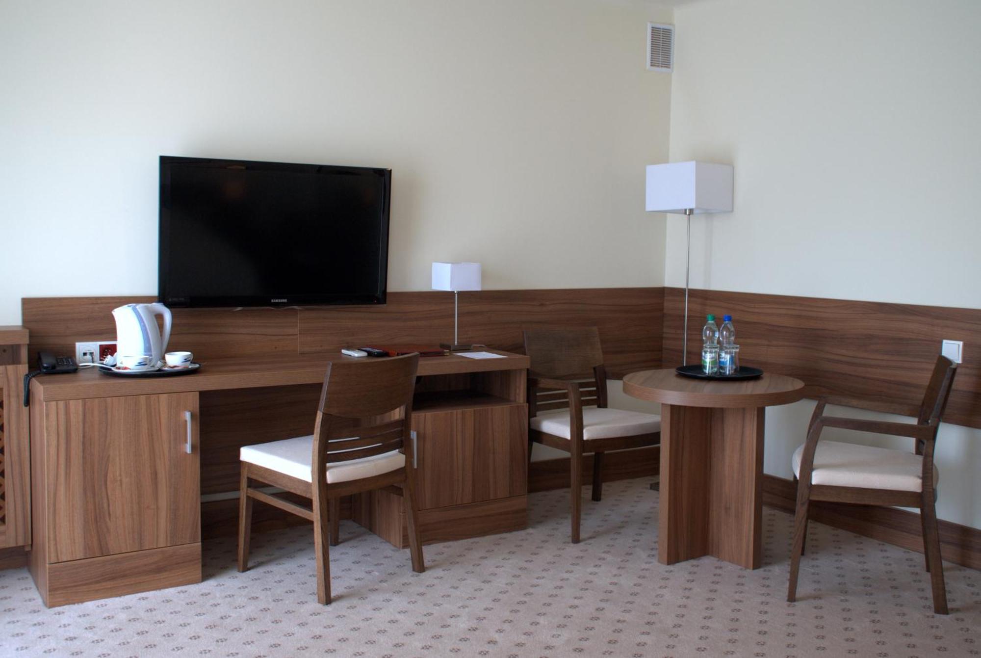 Hotel Termy Palacowe Nałęczów 외부 사진