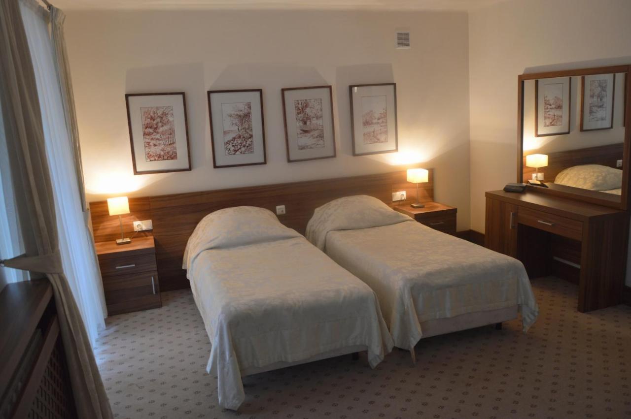 Hotel Termy Palacowe Nałęczów 외부 사진